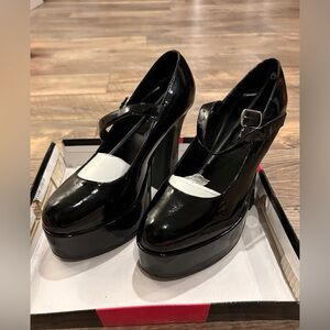 ellie 5” Chunky Heel Mary Jane